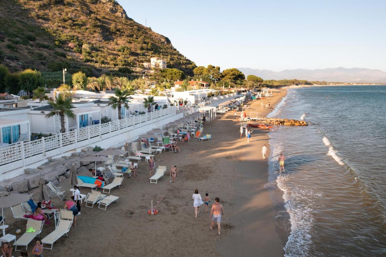 Le Palme Village Terracina Eksteriør bilde